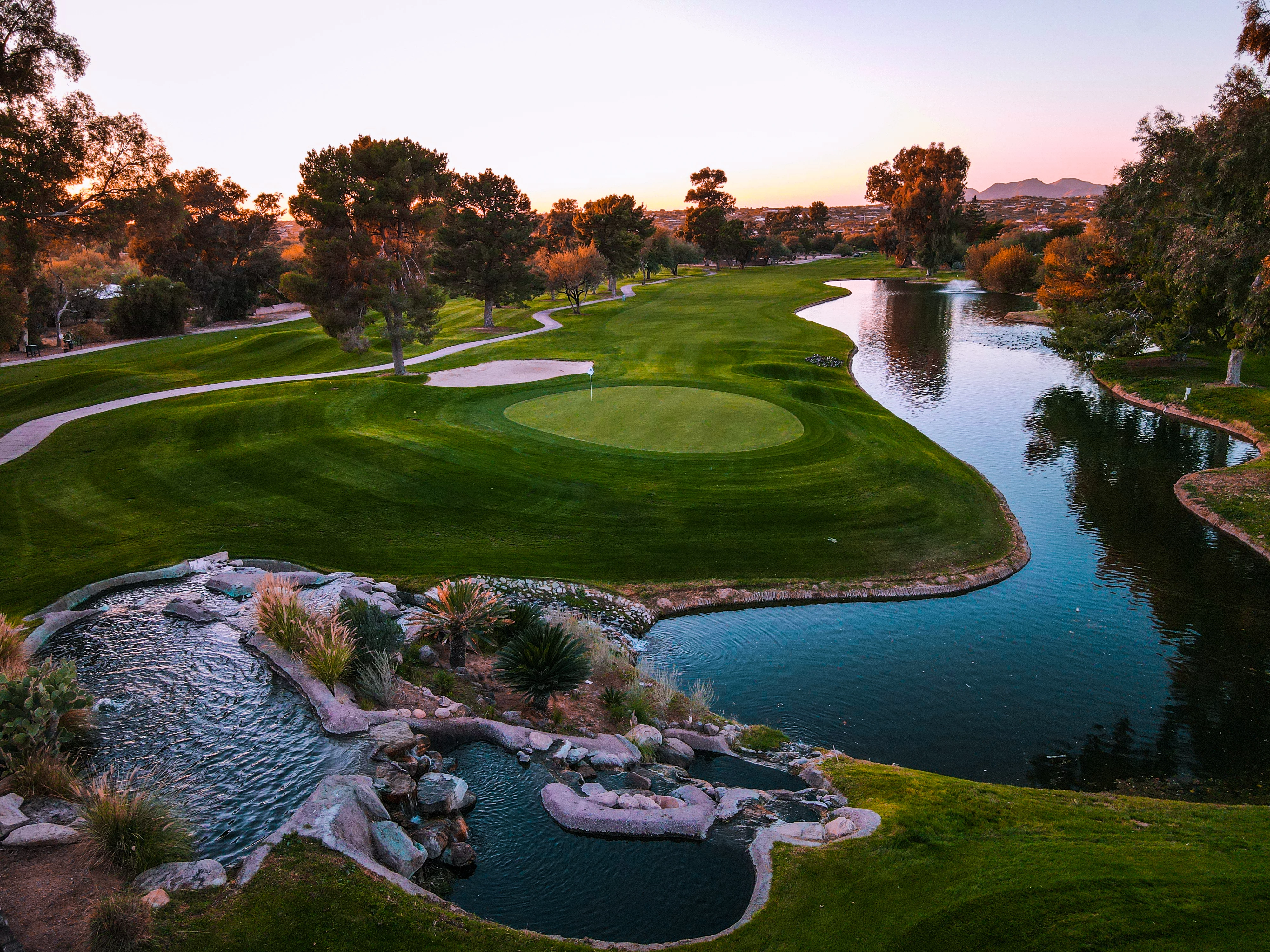 This is a picture of a golf course.