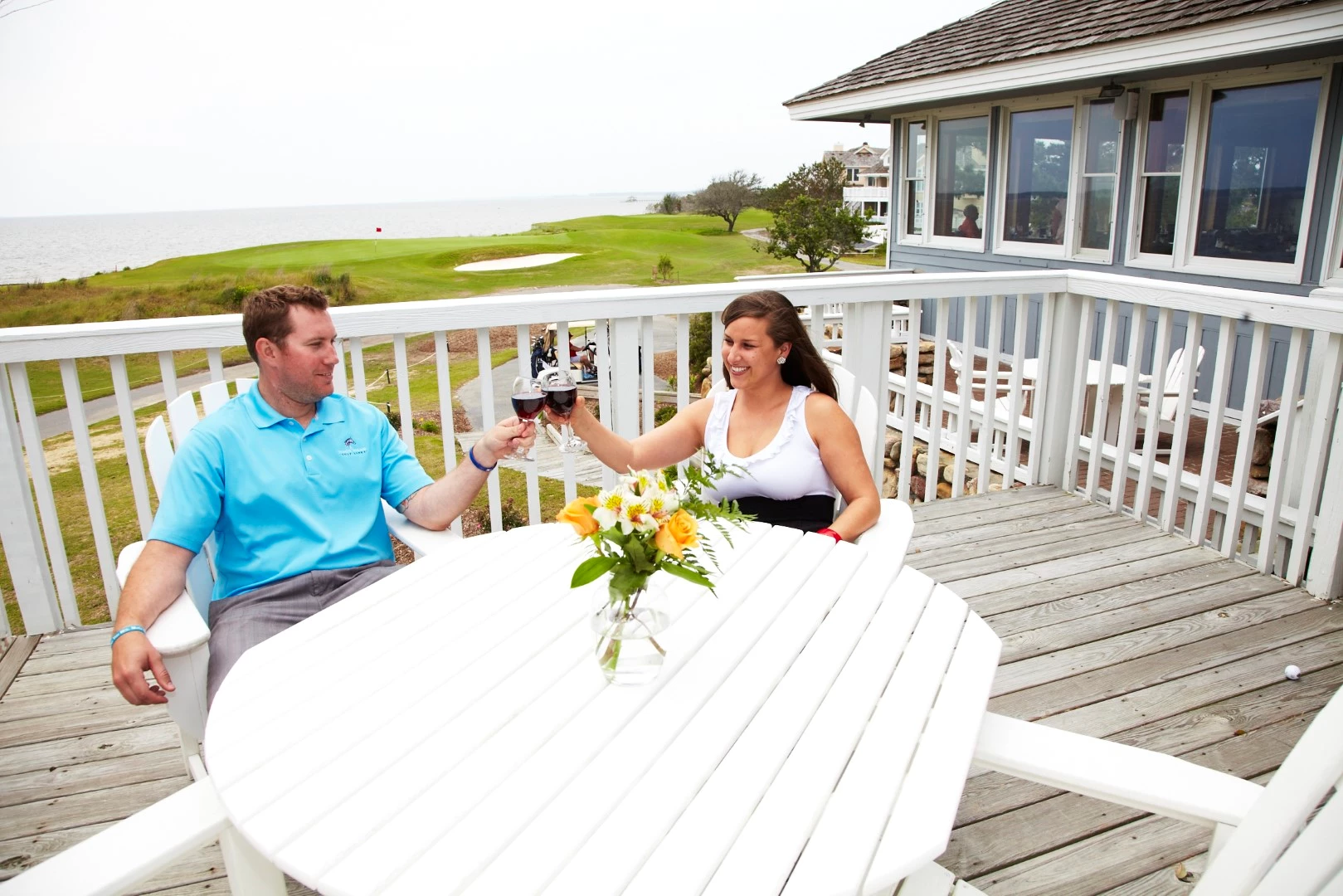 Nags Head Golf Links - Members on the patio