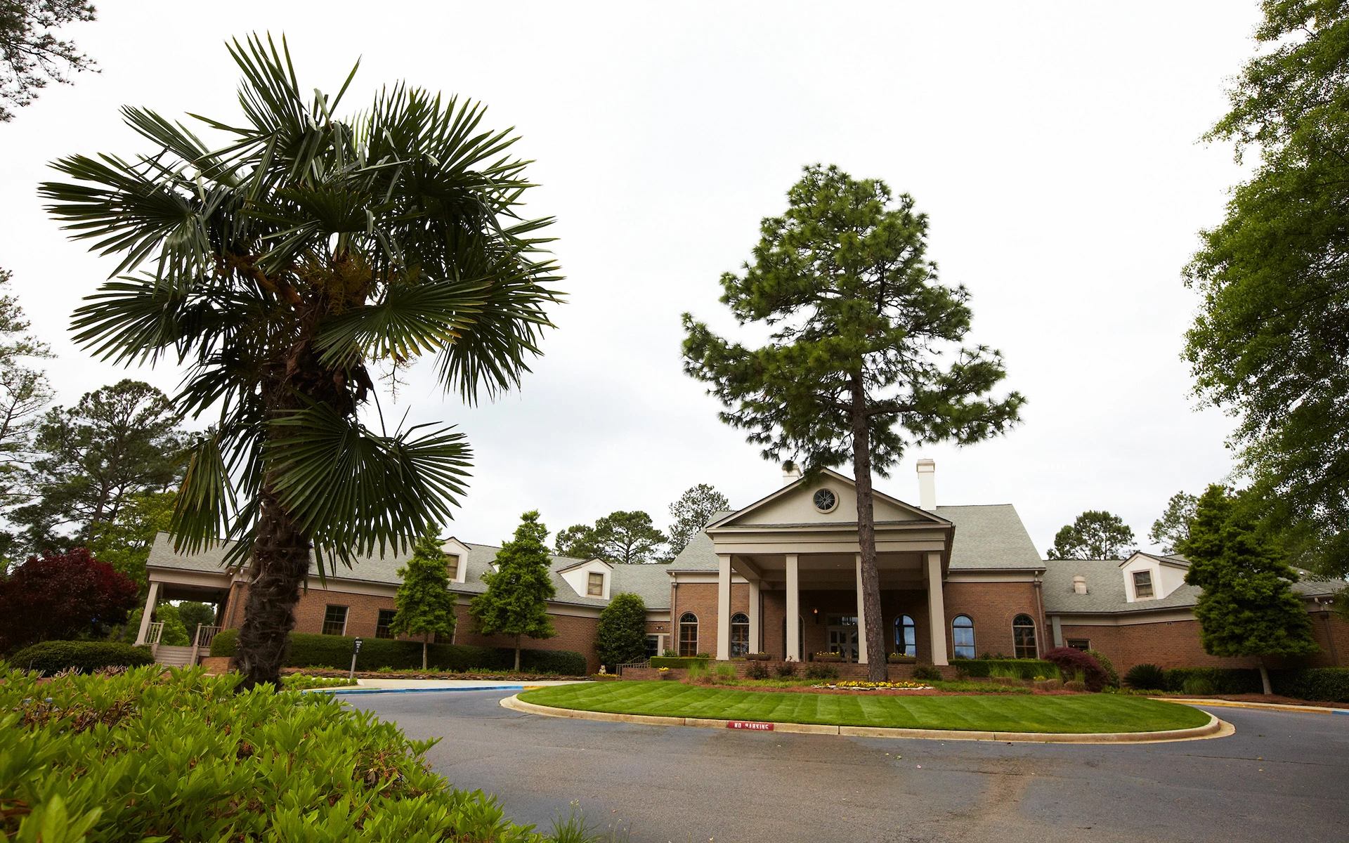 Woodside Country Club - Club Entrance